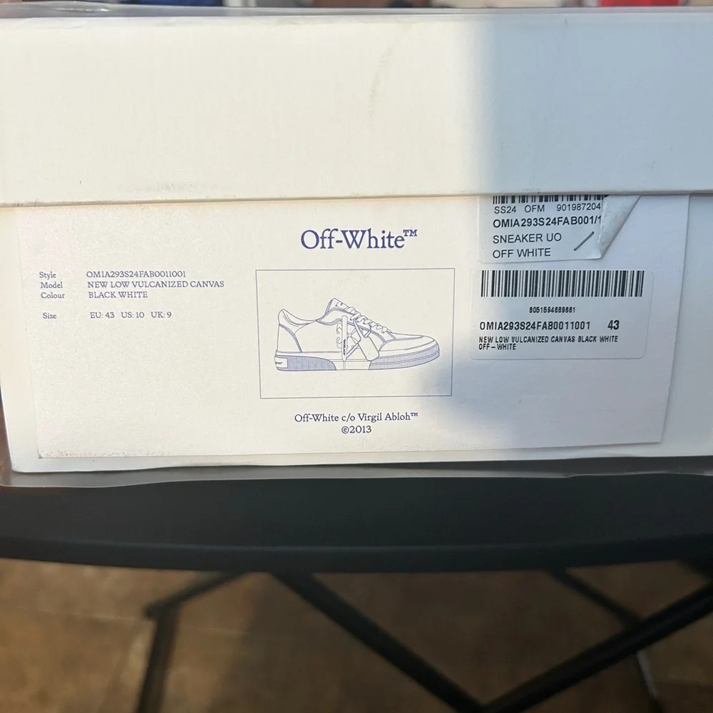 Off-White - Picture 7 of 9